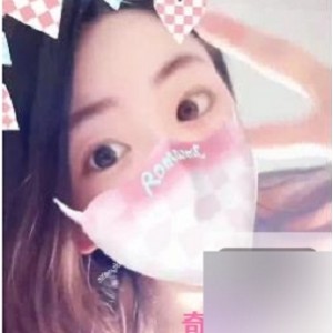 Twitter素颜嫩妹（mmei_ei）超短百褶裙给力热舞【19V，178M】